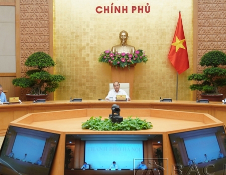 Thủ tướng Nguyễn Xuân Phúc chủ trì phiên họp. Ảnh: VGP/Quang Hiếu