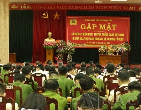 Huyện Chợ Đồn tổ chức gặp mặt kỷ niệm 75 năm Ngày truyền thống CAND Việt Nam, 15 năm Ngày hội toàn dân Bảo vệ ANTQ