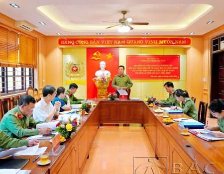 Đại tá Hà Văn Tuyên - Chủ tịch Hội đồng kết luận tại buổi nghiệm thu “Biên niên sự kiện Lịch sử Đảng bộ Công an tỉnh Bắc Kạn (1997 - 2020)”.
