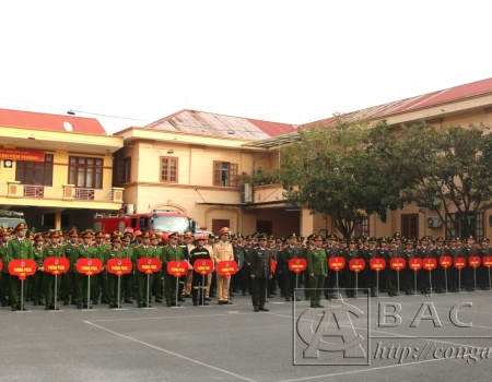 Lễ Ra quân được tổ chức trang trọng tại Công an tỉnh