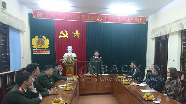 Đại tá Dương Văn Tính, Giám đốc Công an tỉnh phát biểu, kết luận tại buổi trao đổi kinh nghiệm