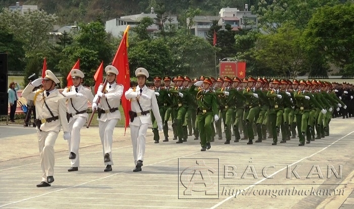 CBCS Công an tỉnh Bắc Kạn duyệt đội ngũ tại Lễ kỷ niệm 70 năm ngày thành lập lực lượng vũ trang tỉnh
