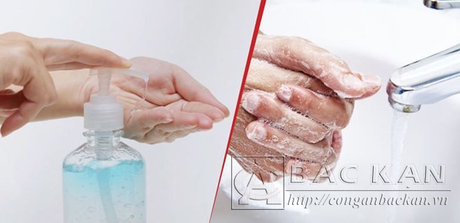 Có thể rửa tay bằng nước với xà phòng hoặc dùng dung dịch sát khuẩn tay