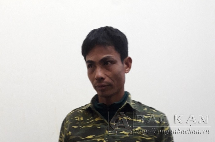 Đối tượng Tạ Văn Bình bị Công an huyện Ba Bể bắt giữ về hành vi tàng trữ trái phép chất ma túy