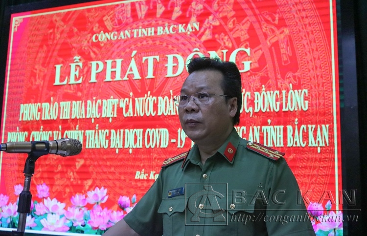 Đại tá Hà Văn Tuyên, Giám đốc Công an tỉnh phát biểu tại buổi lễ phát động