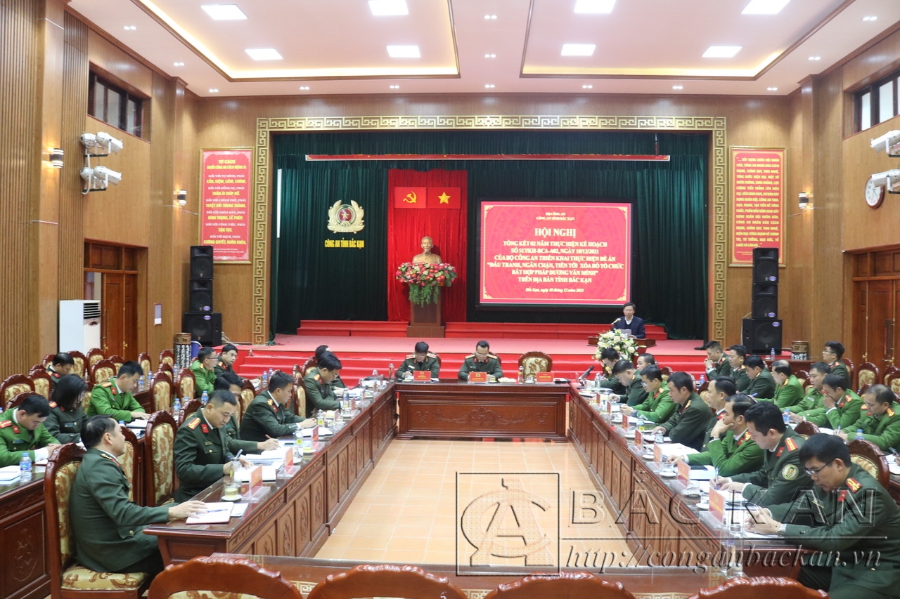 Đồng chí Phạm Duy Hưng, Phó Chủ tịch UBND tỉnh phát biểu chỉ đạo hội nghị