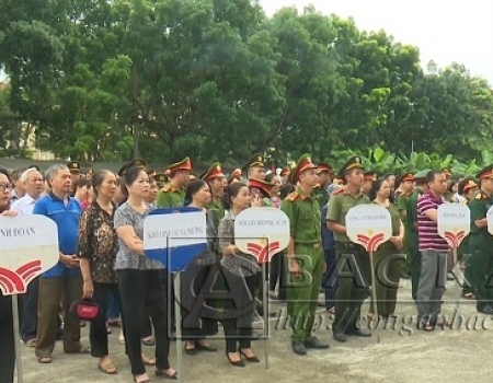 Lễ mít tinh thu hút đông đảo các tầng lớp nhân dân và sự hưởng ứng của các ban, ngành trên địa bàn TP Bắc Kạn