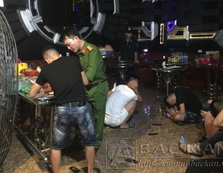 Các đối tượng trong phòng vip "Ông Chủ'