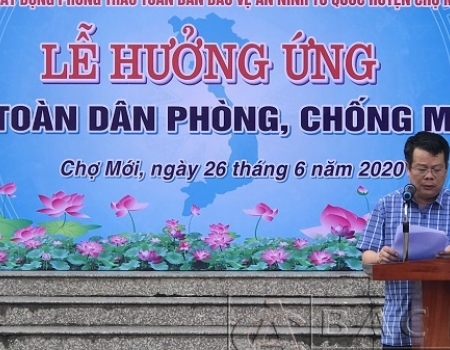 Đồng chí Nguyễn Văn Hùng -PCT UBND huyện Chợ Mới phát biểu chỉ đạo tại buổi lễ