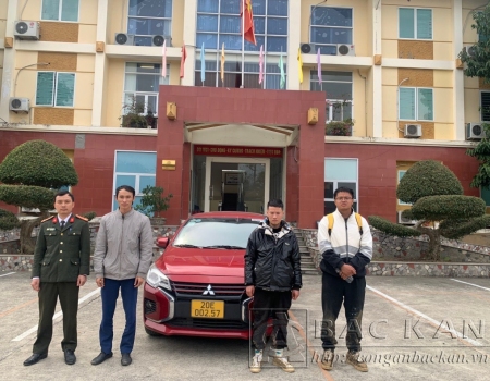 Lực lượng Công an phát hiện và ngăn chặn lái xe đưa, đón, chở người nước ngoài nhập cảnh vào Việt Nam qua địa phận tỉnh Bắc Kạn
