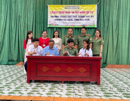 Ký kết giao ước nhận hỗ trợ, giúp đỡ em Hà Thị Trang