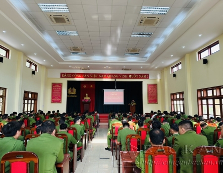 Lớp tập huấn  "Đề án phát triển ứng dụng dữ liệu về dân cư, định danh và xác thực điện tử, phục vụ chuyển đổi số quốc gia giai đoạn 2022- 2025, tầm nhìn đến năm 2030" trong Công an Bắc Kạn năm 2024