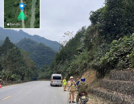 Phòng Cảnh sát giao thông, Công an tỉnh tuần tra kiểm soát trên tuyến Quốc lộ 3 đoạn qua phường Xuất Hoá, thành phố Bắc Kạn