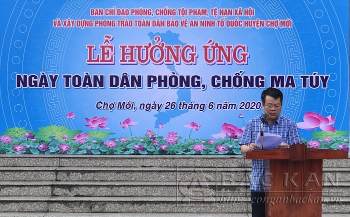 Đồng chí Nguyễn Văn Hùng -PCT UBND huyện Chợ Mới phát biểu chỉ đạo tại buổi lễ