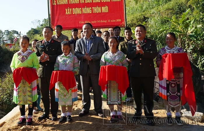Khánh thành cầu dân sinh Khuổi Bốc, thôn Cốc Lào
