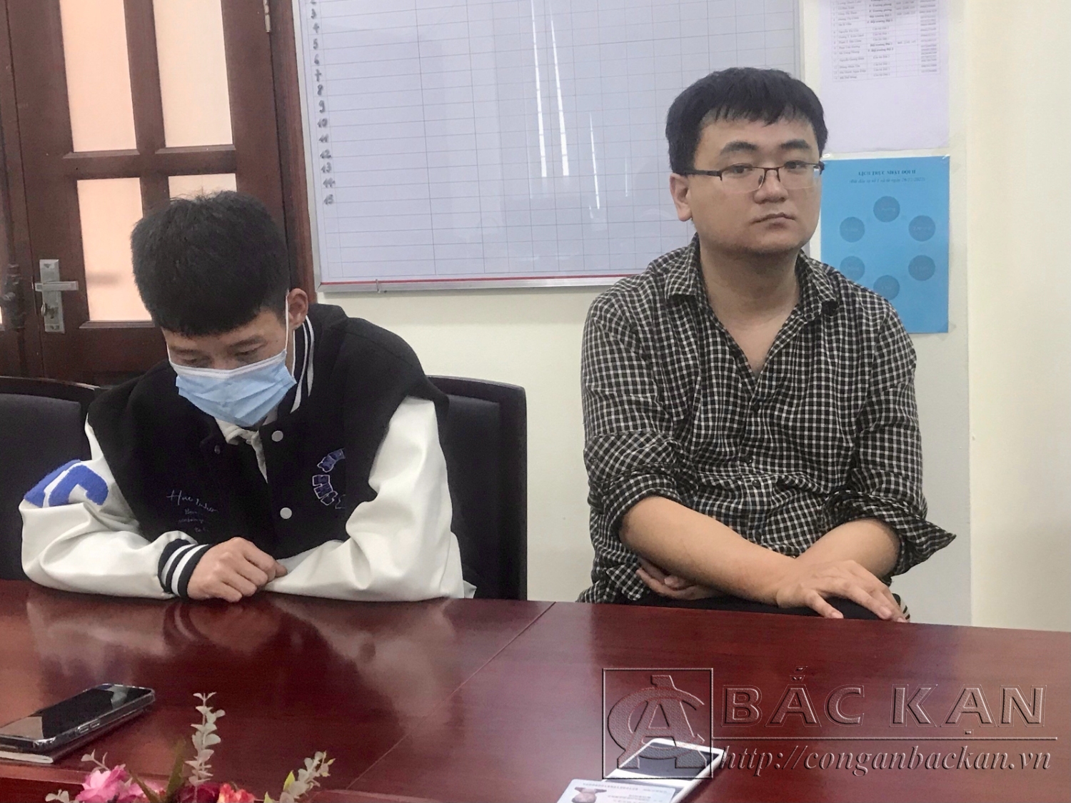 02 người Trung Quốc được Chu Văn Xuân chở thuê từ tỉnh Cao Bằng