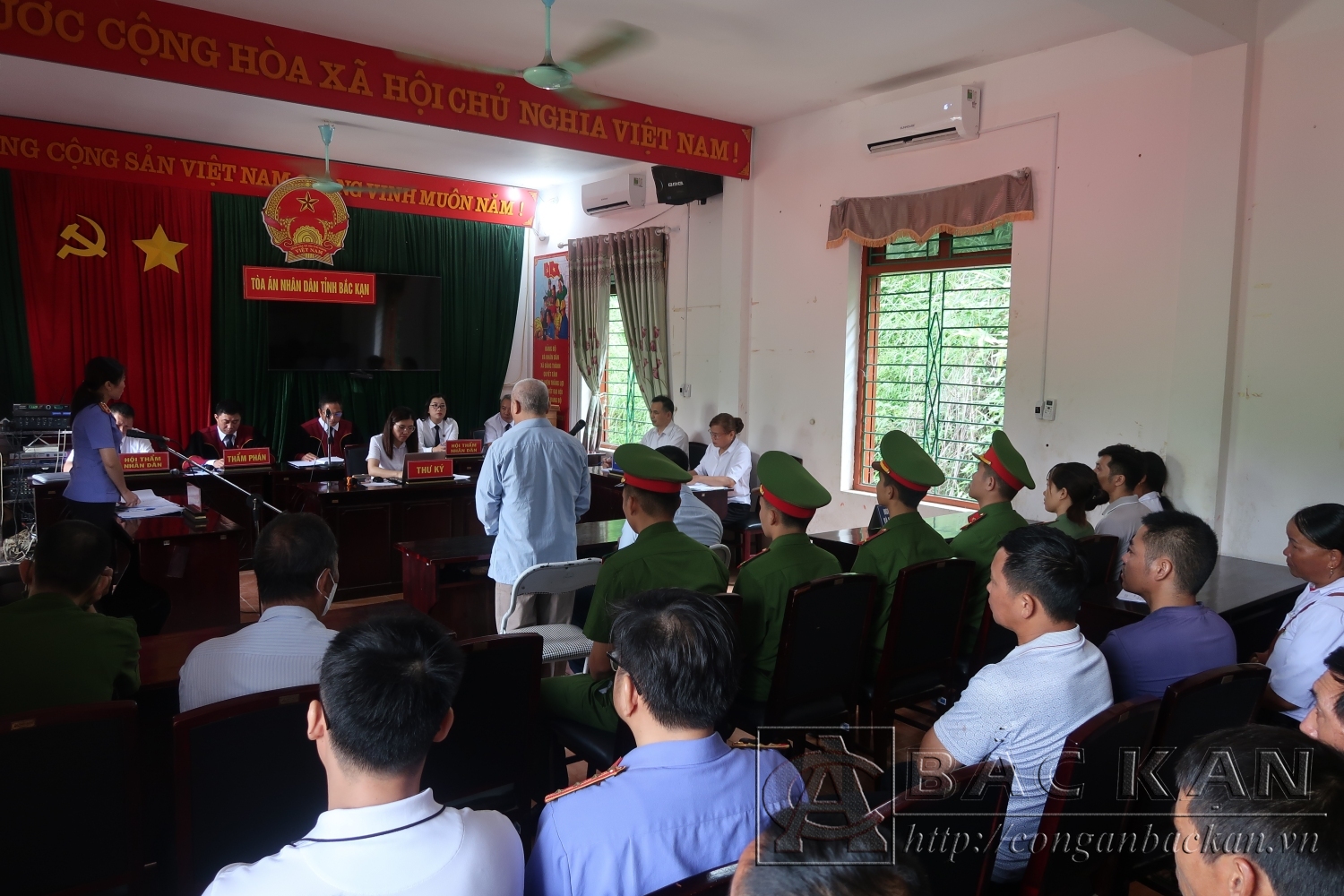 Phiên tòa được xét xử lưu động tại xã Bằng Thành, huyện Pác Nặm 