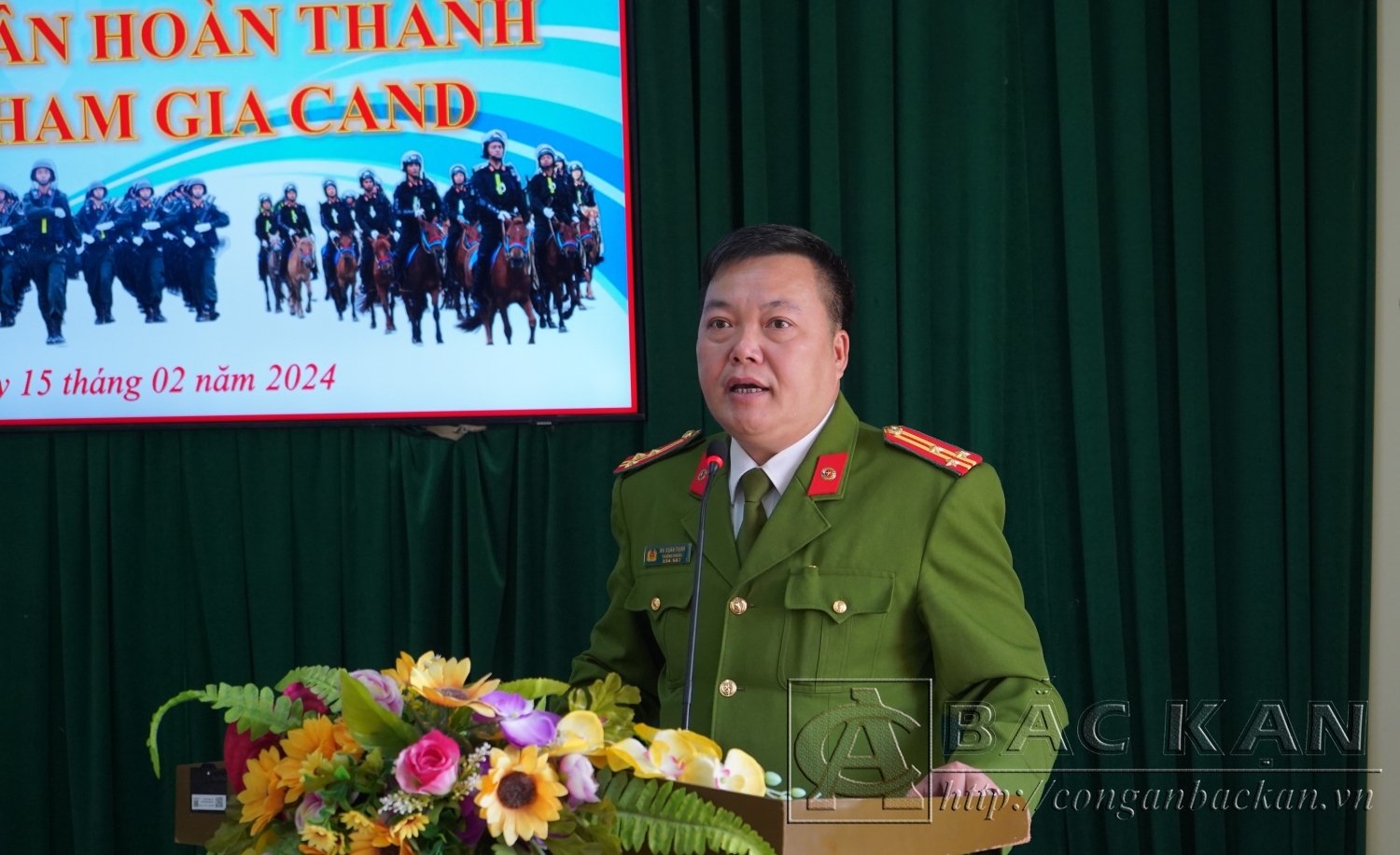 Thượng tá Ma Xuân Thịnh – Trưởng Phòng Cảnh sát cơ động phát biểu tại buổi lễ