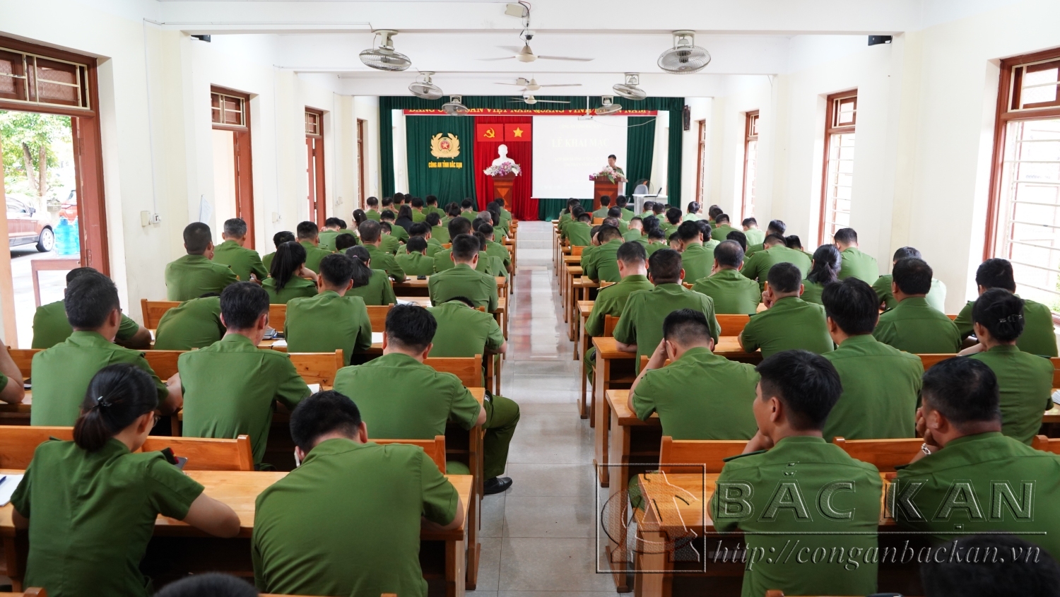  Công an tỉnh Khai giảng lớp bồi dưỡng Công an xã, thị trấn năm 2024