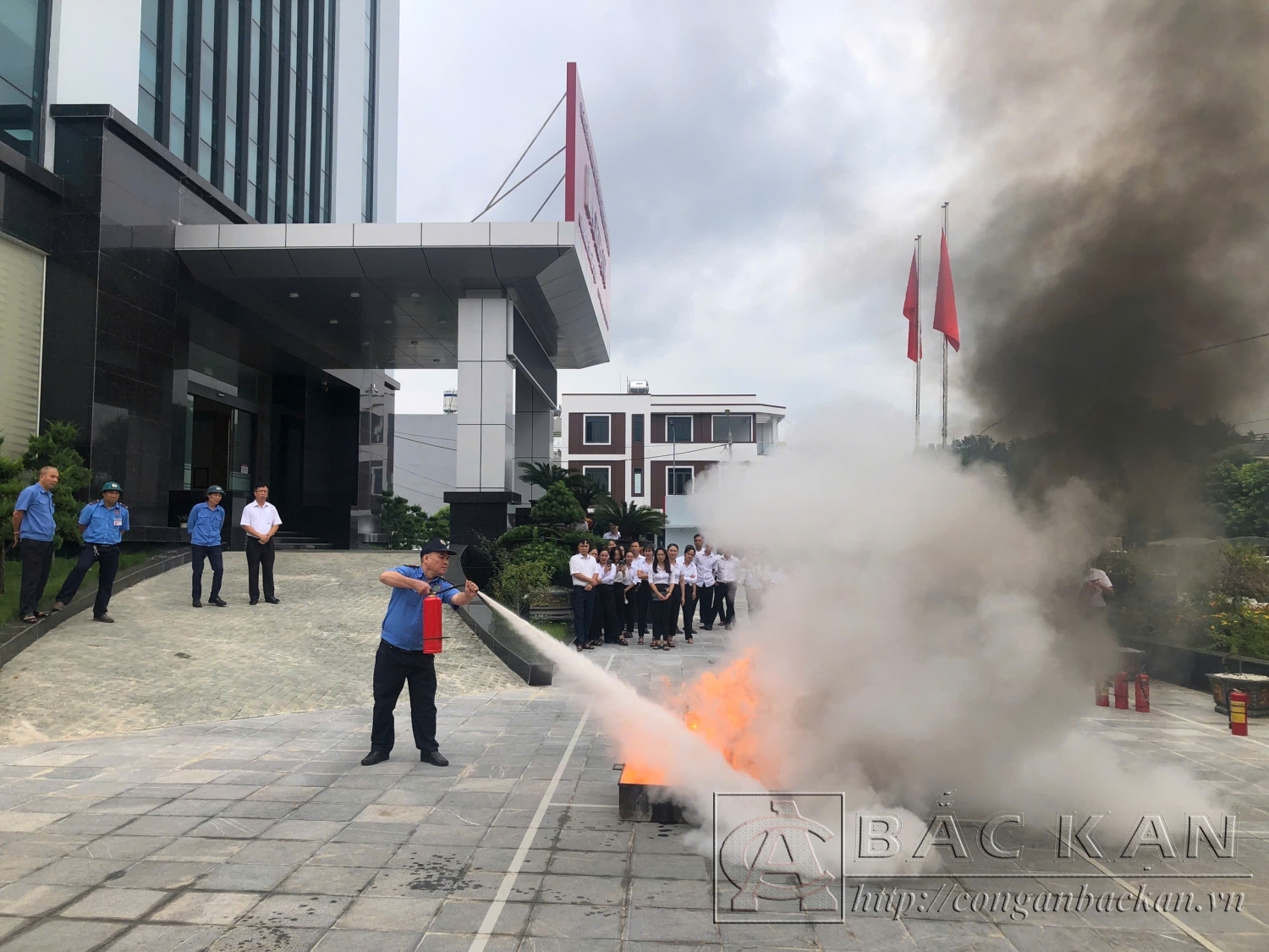 bảo vệ NH chữa cháy