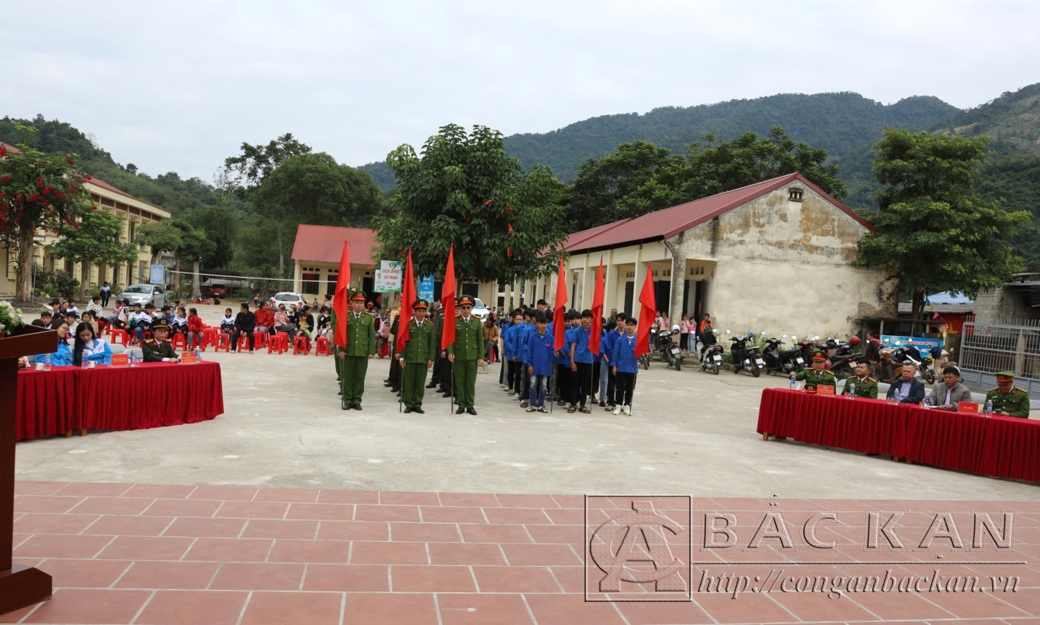 Ban thanh niên Công an tỉnh tổ chức ra quân Chương trình tình nguyện mùa Đông năm 2024 và Xuân tình nguyện năm 2025