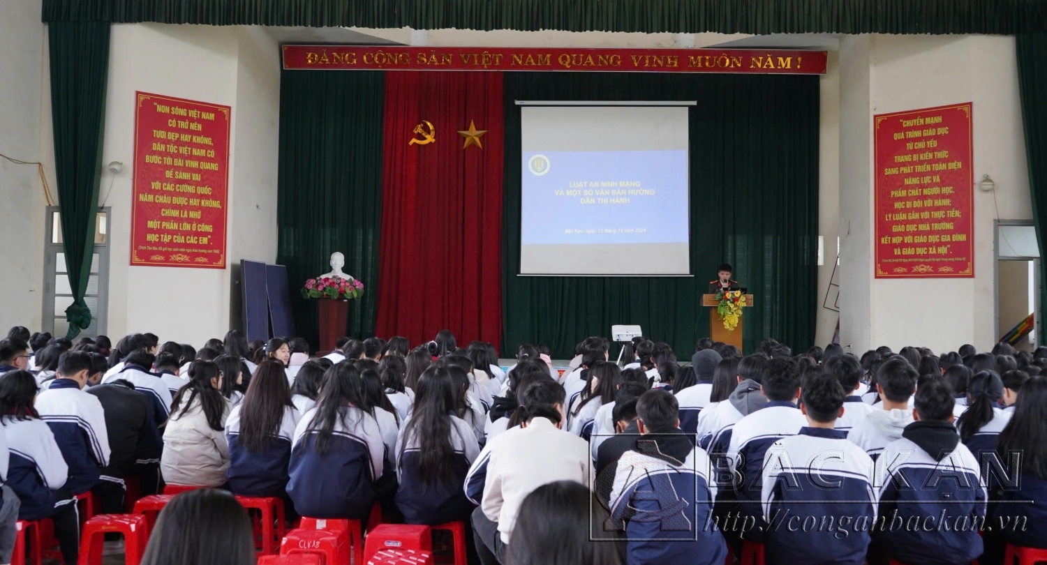 Tuyên truyền, phổ biến giáo dục góp phần định hướng, điều chỉnh hành vi của giới trẻ